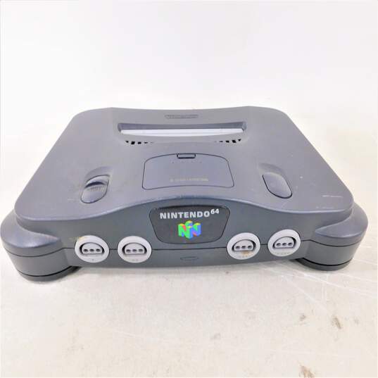 Nintendo 64 w/ 2 games image number 5