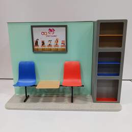 Our Generation Healthy Paws Vet Clinic Playset alternative image