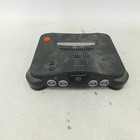 Nintendo 64 w/ 4 Games image number 2