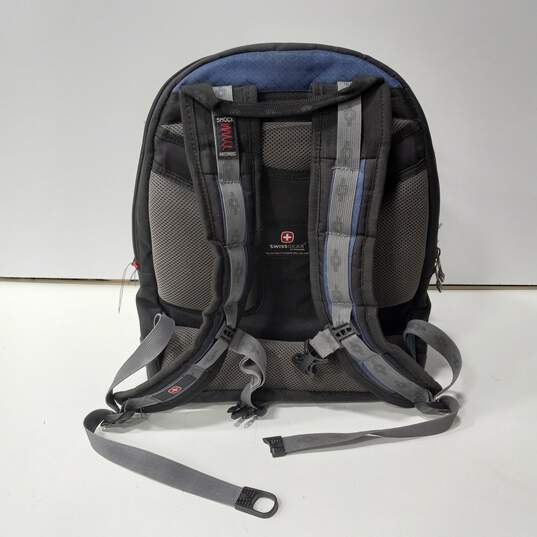 Swiss Gear Blue/Black/Gray/Red 17 Inch Laptop Backpack image number 3
