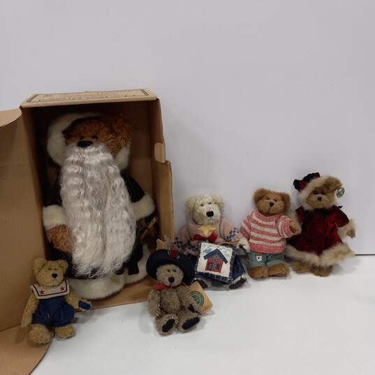 Bundle of 6 Assorted Boyd's Collection Stuffed Bears with Tags image number 1