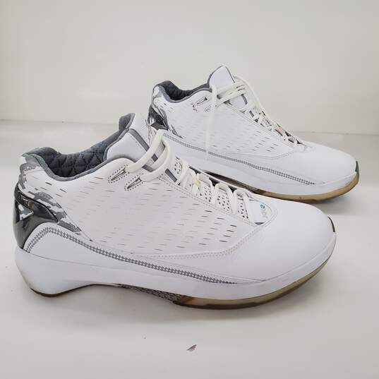 Buy the Jordan 22 OG 5/8 White University Blue Sneakers Men's Size 11.5 | GoodwillFinds