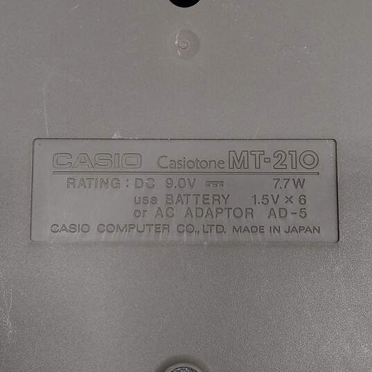 Vintage Casio Electric Keyboard image number 7