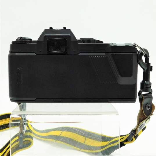 Pentax A3000 35mm Film Camera w/ Flash & Bag image number 5