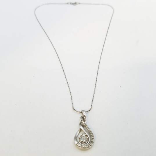 Sterling Silver Diamond Pendant 15 In Necklace 2.8g image number 2