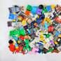 8.2 oz. LEGO Miscellaneous Minifigures Bulk Lot image number 2