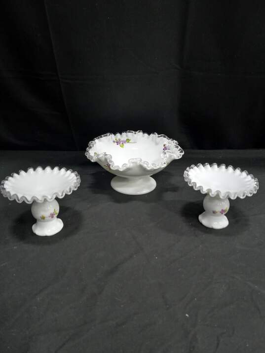 Fenton White With Violet Pattern Dishes image number 1