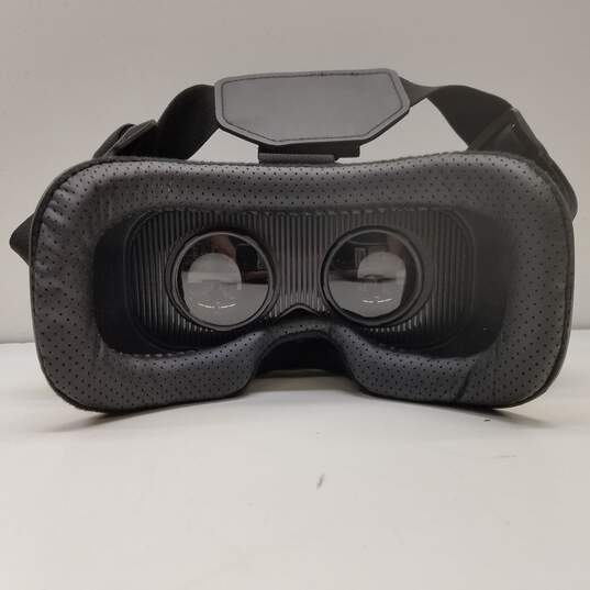 Newnaivete VR Headset for Phone with Controller image number 7