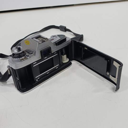 Minolta X-370 Film Camera & Lenses Lot image number 3