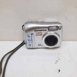 Olympus D-535 Digital 3.2 Megapixel Camera Silver