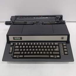 Vintage Brother Executron Typewriter For Parts Or Repair W/travel Case alternative image