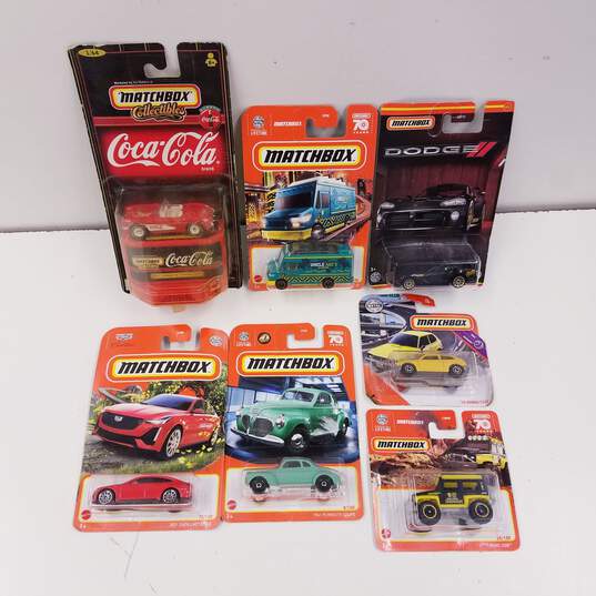 Lot of 7 Assorted Matchbox Toy Cars image number 1