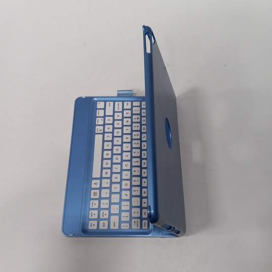 Tablet Keyboard & Case Blue image number 6