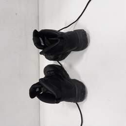 Men's Black Hiking Boots Size 9W alternative image