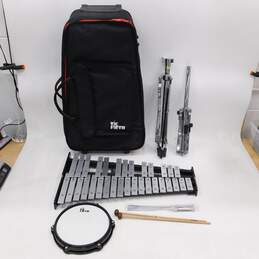 Vic Firth 32-Key Model Metal Glockenspiel Set w/ Rolling Case and Accessories
