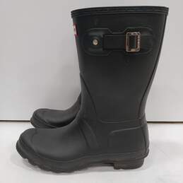 Hunter Women's Black MId Calf Rain Boots Size 6