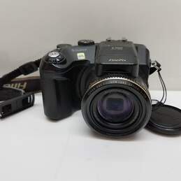 Fujifilm FinePix S Series S7000 6.3MP Digital Camera Black alternative image
