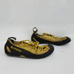 La Sportiva Yellow Rock Climbing Shoes alternative image