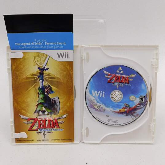 Zelda Skyward Sword Soundtrack Bundle w/ CD CIB image number 3