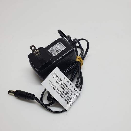Untested Vintage Innovative Technology VSC-550BT Black Portable Turntable image number 3