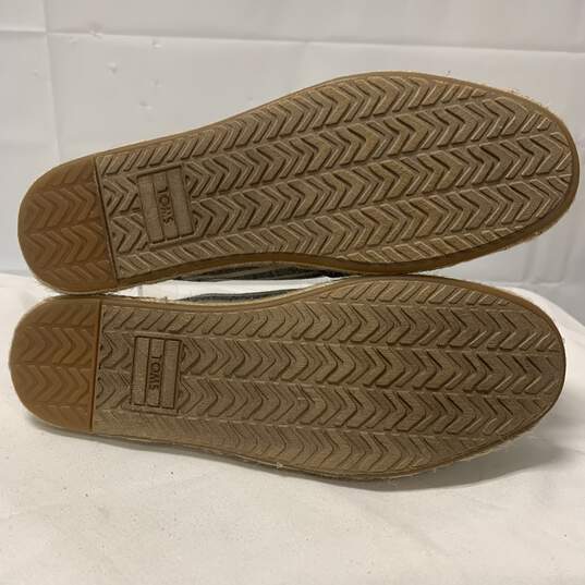 Women's Striped Flat Shoes In Original Box Size: 7 image number 6