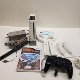 Nintendo Wii Console W/ Game & Accessories