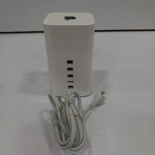 Apple A1521 Airport Extreme Computer Router image number 3
