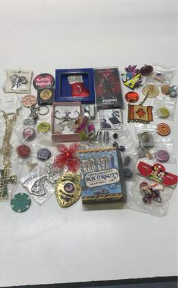 Lot of Assorted Miscellaneous Trinkets alternative image