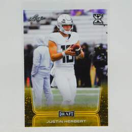 2020 Justin Herbert Leaf Draft Gold Rookie Chargers