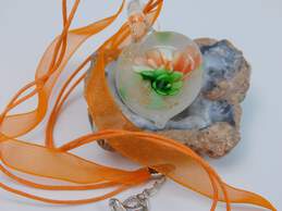 Artisan Silvertone Floral Dichroic Art Glass Pendant Orange Ribbon Necklace Matching Drop Earrings & Band Ring 40.8g alternative image