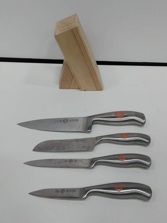 met tijd Boer aardappel Buy the Masterchef Four-Piece Butcher Block Knife Set | GoodwillFinds