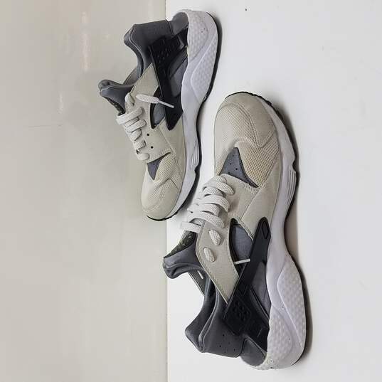 Nike Air Huarache Men's - Size 10 image number 3
