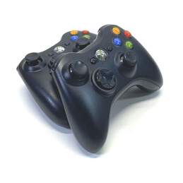 Microsoft Xbox 360 controllers - Lot of 2, Black