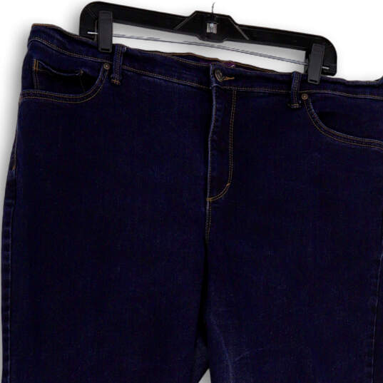 Womens Blue Denim Medium Wash Stretch Pocket Straight Leg Jeans Size 18W image number 3