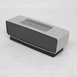 Bose SoundLink Mini Bluetooth Speaker alternative image