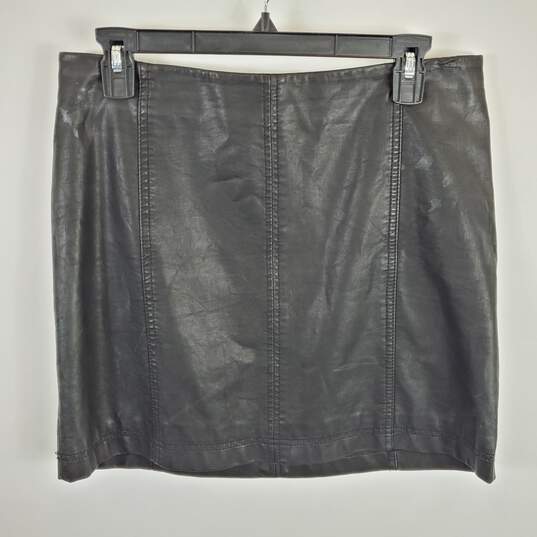 Free People Women Black Faux Leather Skirt Sz 12 image number 1