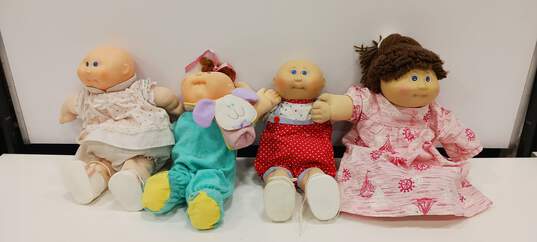 Bundle of 4 Assorted Cabbage Patch Dolls image number 1