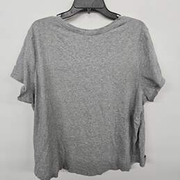 Old Navy Women’s Cropped Grey Graphic Tee alternative image