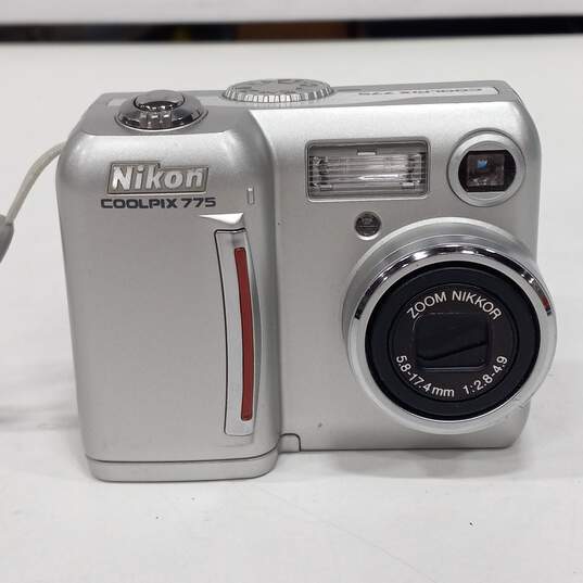 Nikon CoolPix 775 Compact Digital Camera image number 1