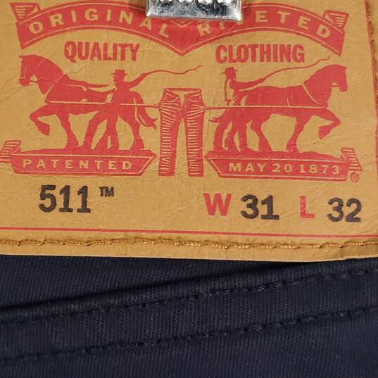 Mens 551 Regular Fit Dark Wash Denim 5 Pocket Design Skinny Leg Jeans Size 31X32 image number 4