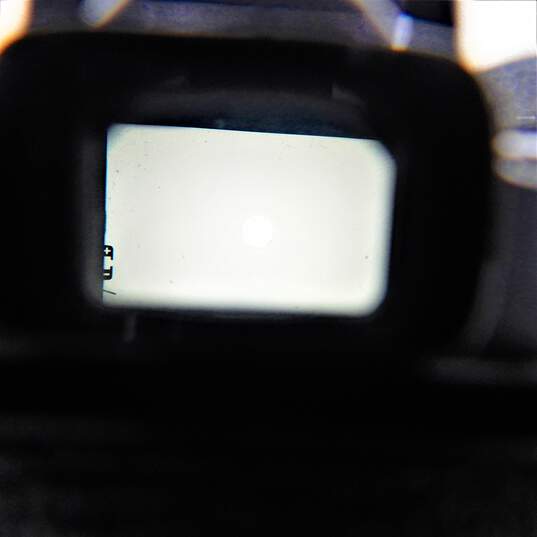 Olympus OM-1 SLR 35mm Film Camera W/ Lenses & Manual image number 11