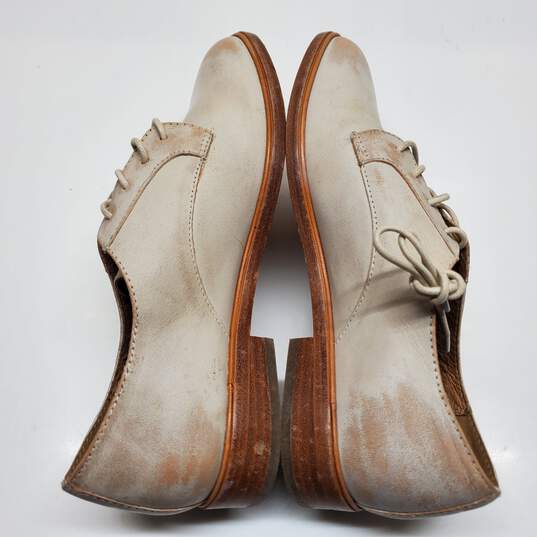 Frye Men's Beige Suede Lace Up Round Toe Oxfords Size 8M image number 2