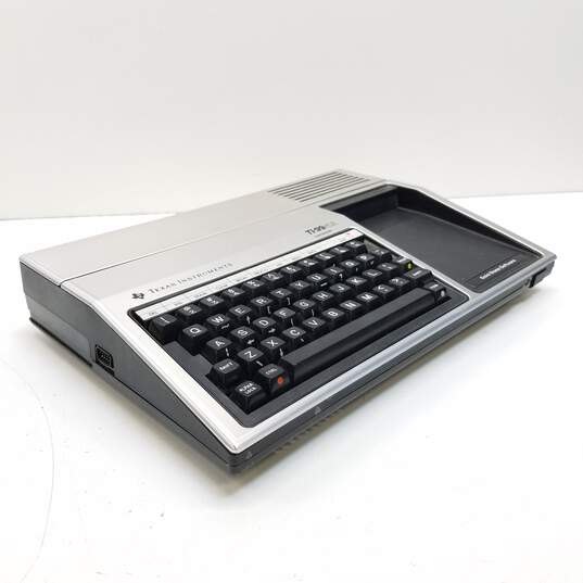 Texas Instruments Ti-99/4A Gaming Computer image number 4