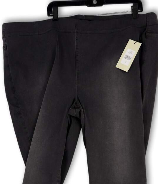 NWT Womens Gray Denim Elastic Waist Pull-On Skinny Leg Jegging Jeans Sz 3X image number 3