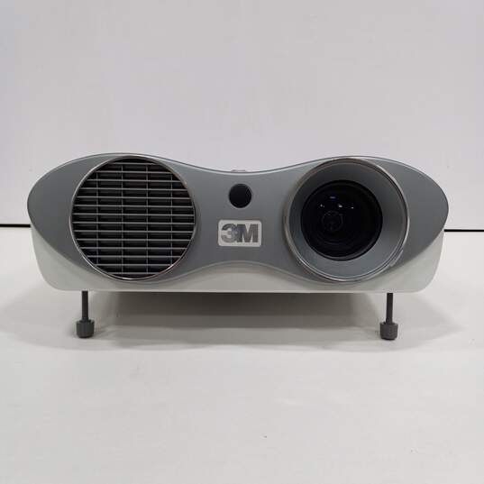 3M S10 Projector W/ Case image number 2