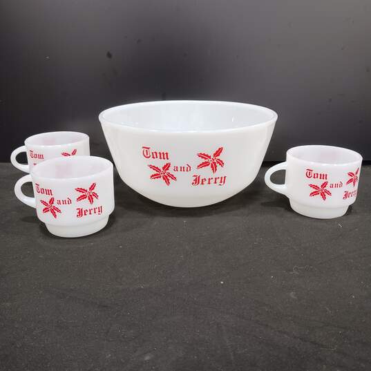 Buy the Vintage Anchor Hocking Fire King Tom and Jerry Milk Glass