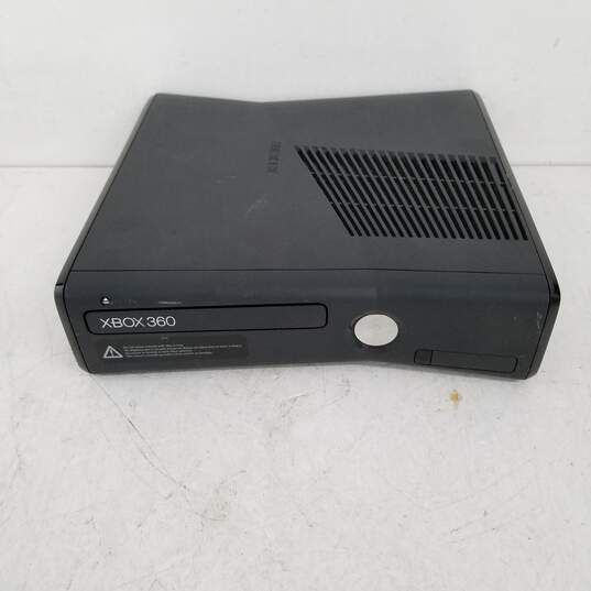 Xbox 360 4GB Console 