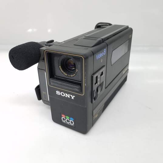 Sony CCD-M8u Video 8 Camcorder Untested P/R image number 1