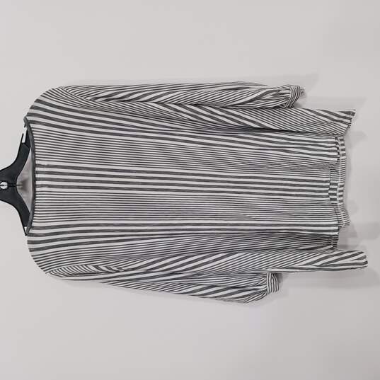 Women's Gray Striped Long Sleeve Shirt Size 2X NWT image number 2