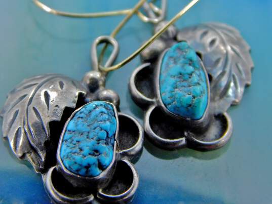 Signed RN 925 Southwestern Turquoise Nugget Feather Scalloped Drop Earrings For Repair 4.2g image number 2